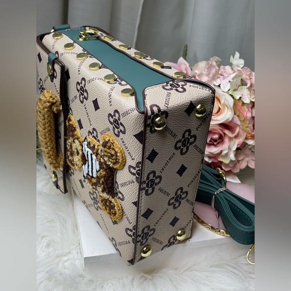 Add a Playful Touch to Your Outfit with Our Fluffy Bear Decor Top Handle Purse! - Picture 4 of 6